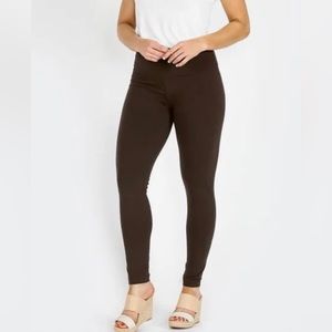 The Love the Fit legging features a control panel and stretch fit.